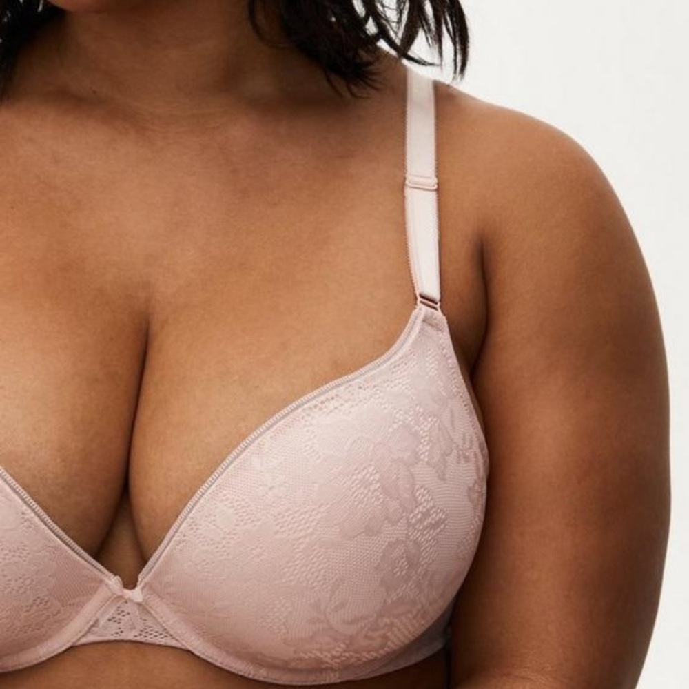 TORRID ☆ XO Plunge Push-Up Bra Underwired Full Coverage ☆ Pink Lace ☆ Size 40DD